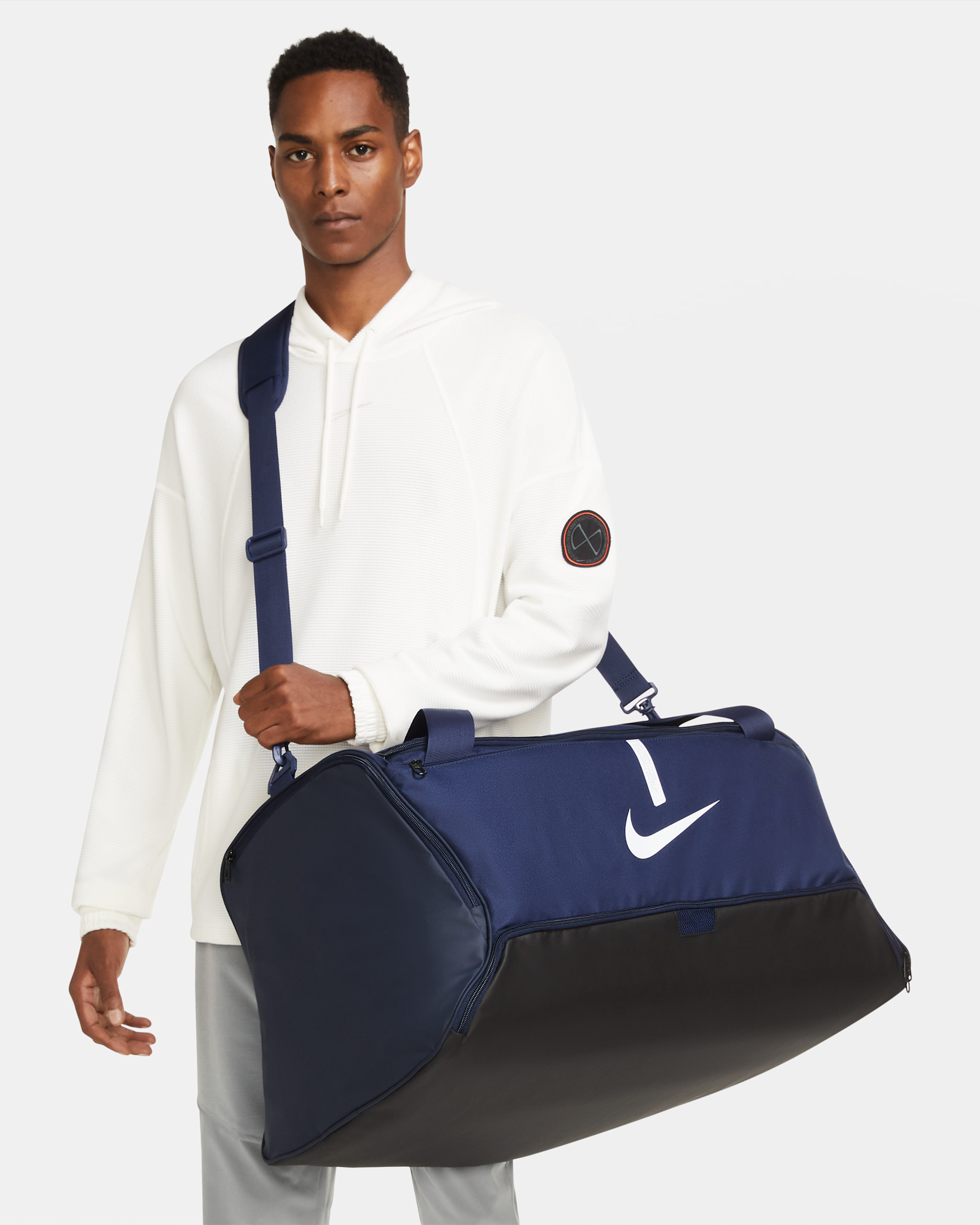 Nike Academy Team Football Duffel Bag (Large, 95L). Nike LU
